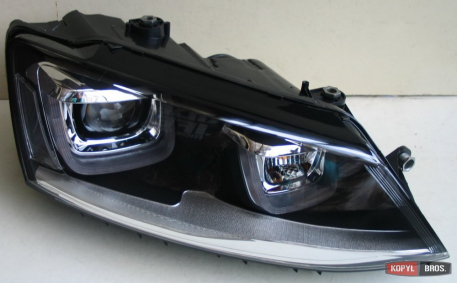 Фары передние Volkswagen Jetta