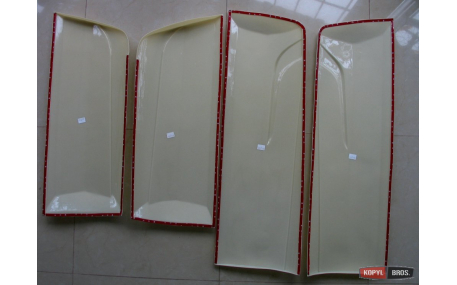 Молдинги дверей Toyota Hilux