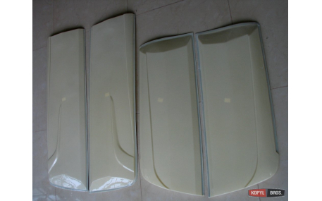 Молдинги дверей Toyota Hilux