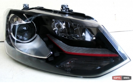 Фары передние Volkswagen Polo Sedan
