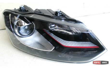Фары передние Volkswagen Polo Sedan