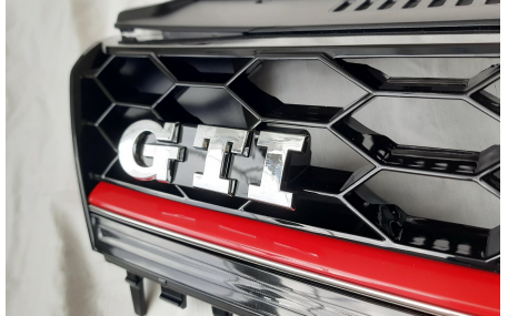 Решетка радиатора Volkswagen Golf 7 2012-2017