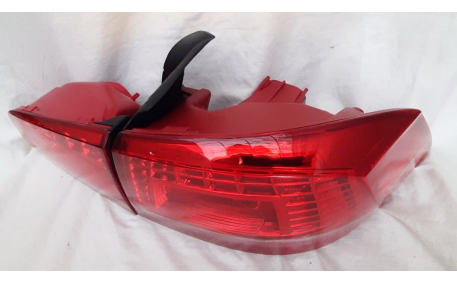 Фонари задние Volkswagen Passat B7