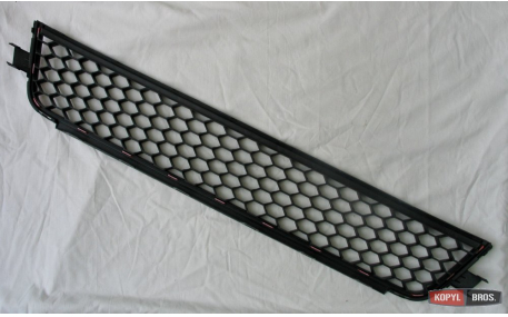 Решетка бампера Volkswagen Jetta 2011-2014