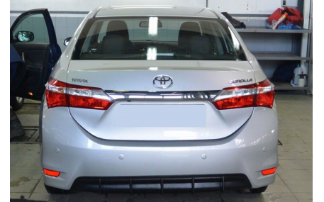 Накладка задняя Toyota Corolla