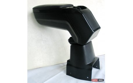Подлокотник Renault Duster