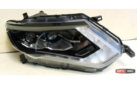 Фары передние Nissan X-Trail T32 2017-2020