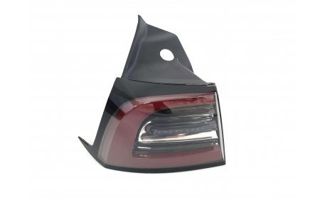 Фонари задние Tesla Model 3