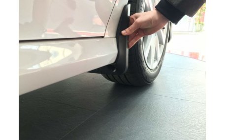 Брызговики Toyota Camry V70