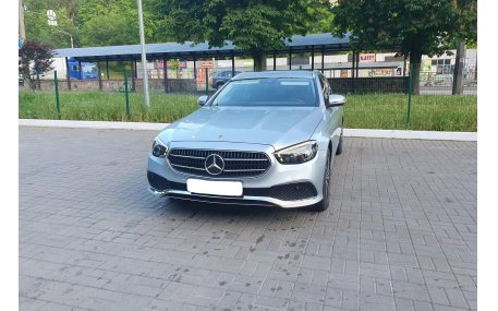 Решетка радиатора Mercedes E-class W213 2020-2022
