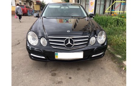 Решетка радиатора Mercedes E-class W211 2006-2009