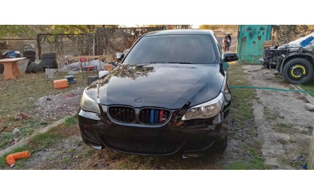 Решетка радиатора BMW 5 (E60)