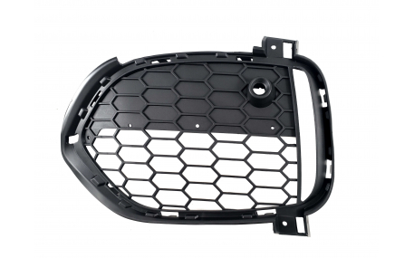 Решетка бампера BMW X5 (F15)