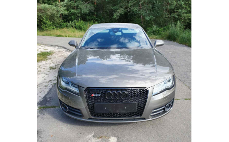 Решетка радиатора Audi A7 2010-2014