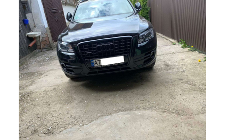 Решетка радиатора Audi Q5 2008-2012