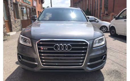 Решетка радиатора Audi Q5 2012-2016