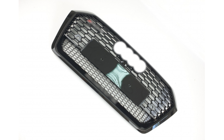 Решетка радиатора Audi Q5 2016-2020