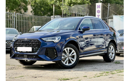 Бампер передний Audi Q3