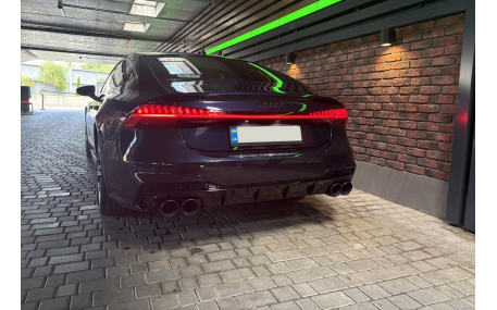 Накладка задняя Audi A7 C8