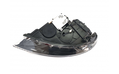 Фары передние Audi Q7 2010-2015