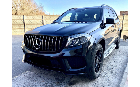 Решетка радиатора Mercedes GLS-class X166 2016-2019
