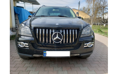 Решетка радиатора Mercedes GL-class X164