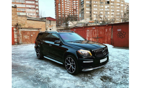 Решетка радиатора Mercedes GL-class X166 2012-2015