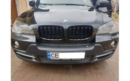 Решетка радиатора BMW X5 (E70)