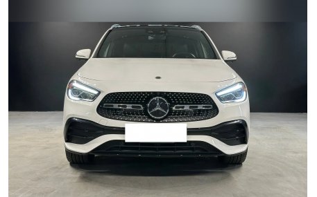 Решетка радиатора Mercedes GLA-class H247 AMG