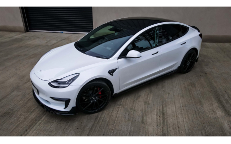 Накладки на бампера Tesla Model 3