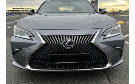 Решетка радиатора Lexus ES 2018-2021