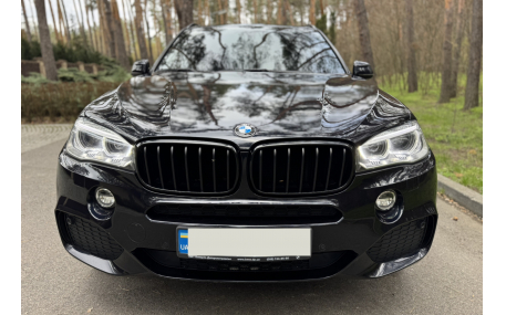 Решетка радиатора BMW X5 (F15)