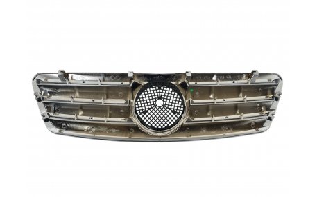Решетка радиатора Mercedes C-class W203