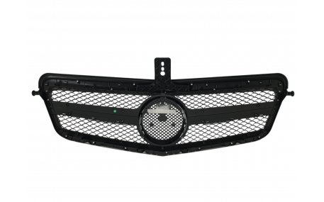 Решетка радиатора Mercedes E-class W212 2009-2013