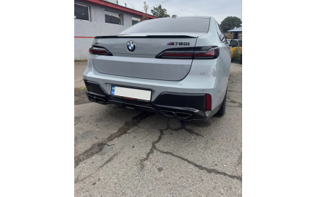 Накладки на бампера BMW 7 G70