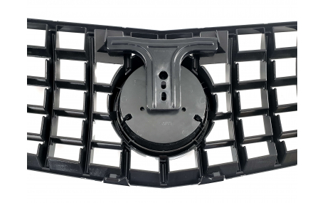 Решетка радиатора Mercedes E-class W212 2009-2013