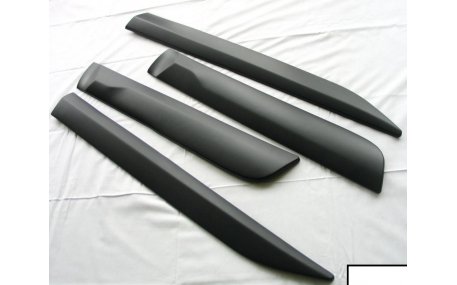 Молдинги дверей Toyota Hilux