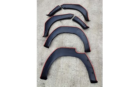 Арки Toyota Hilux