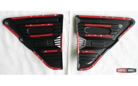 Вставки в крылья Toyota Hilux