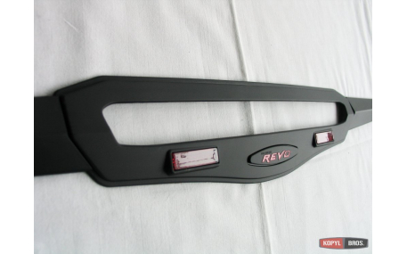 Накладки на кузов Toyota Hilux