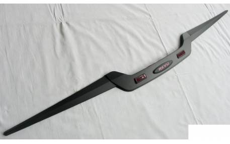 Накладка на задний борт Toyota Hilux