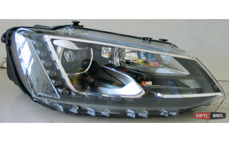 Фары передние Volkswagen Jetta