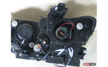 Фары передние Volkswagen Passat B8