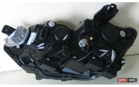 Фары передние Volkswagen Passat B8