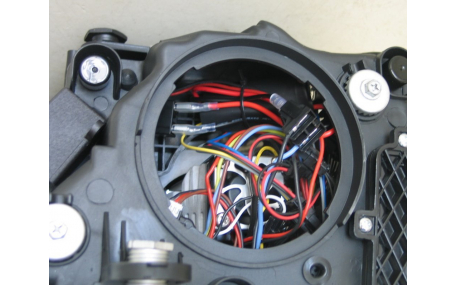 Фары передние Volkswagen Jetta