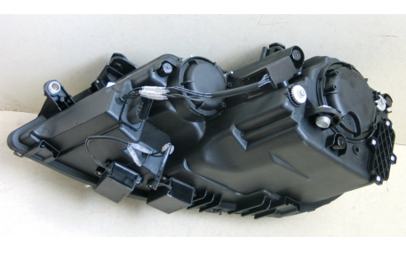 Фары передние Volkswagen Jetta