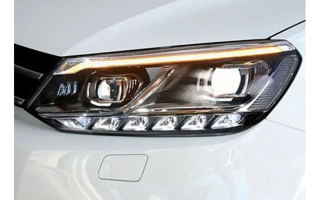 Фары передние Volkswagen Touareg 2010-2014