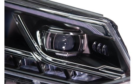 Фары передние Volkswagen Touareg 2010-2014
