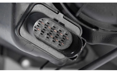 Фары передние Volkswagen Touareg 2010-2014