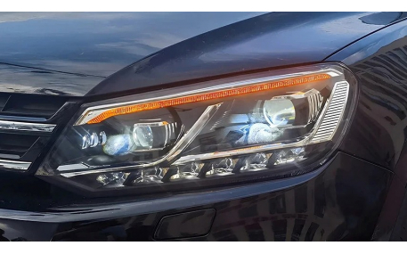 Фары передние Volkswagen Touareg 2010-2014
